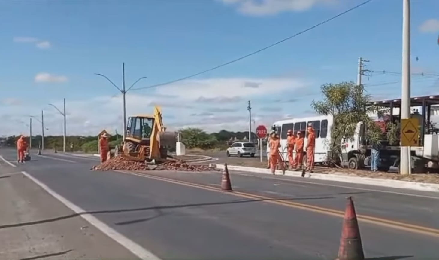 Trecho da BA-052 estará interditado até o final desta quarta-feira (10)