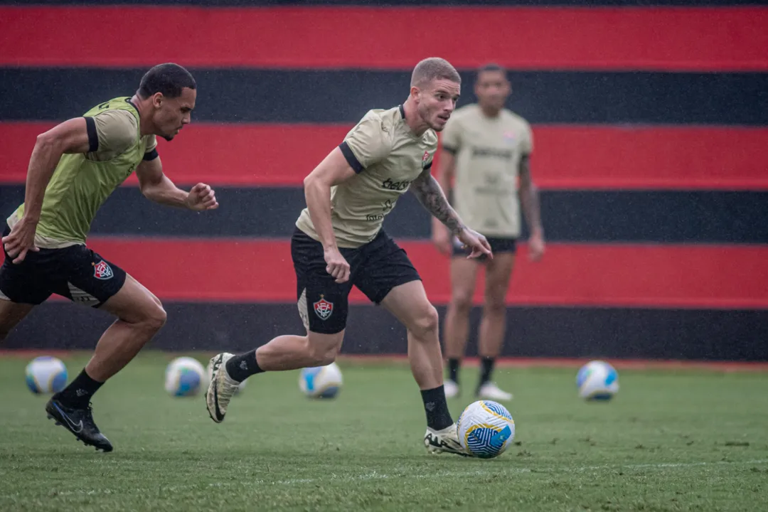 Com Jean Mota e Naldi, Vitória avança na preparação mirando o Ba-Vi