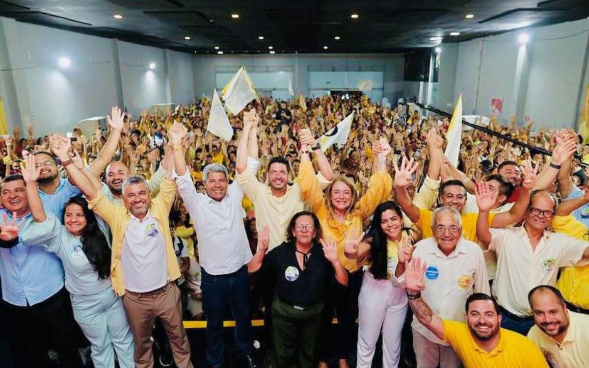 Com a presença do governador, Murilo lança pré-candidatura a prefeito de Irecê